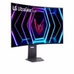 LG UltraGear zakrivljeni monitor